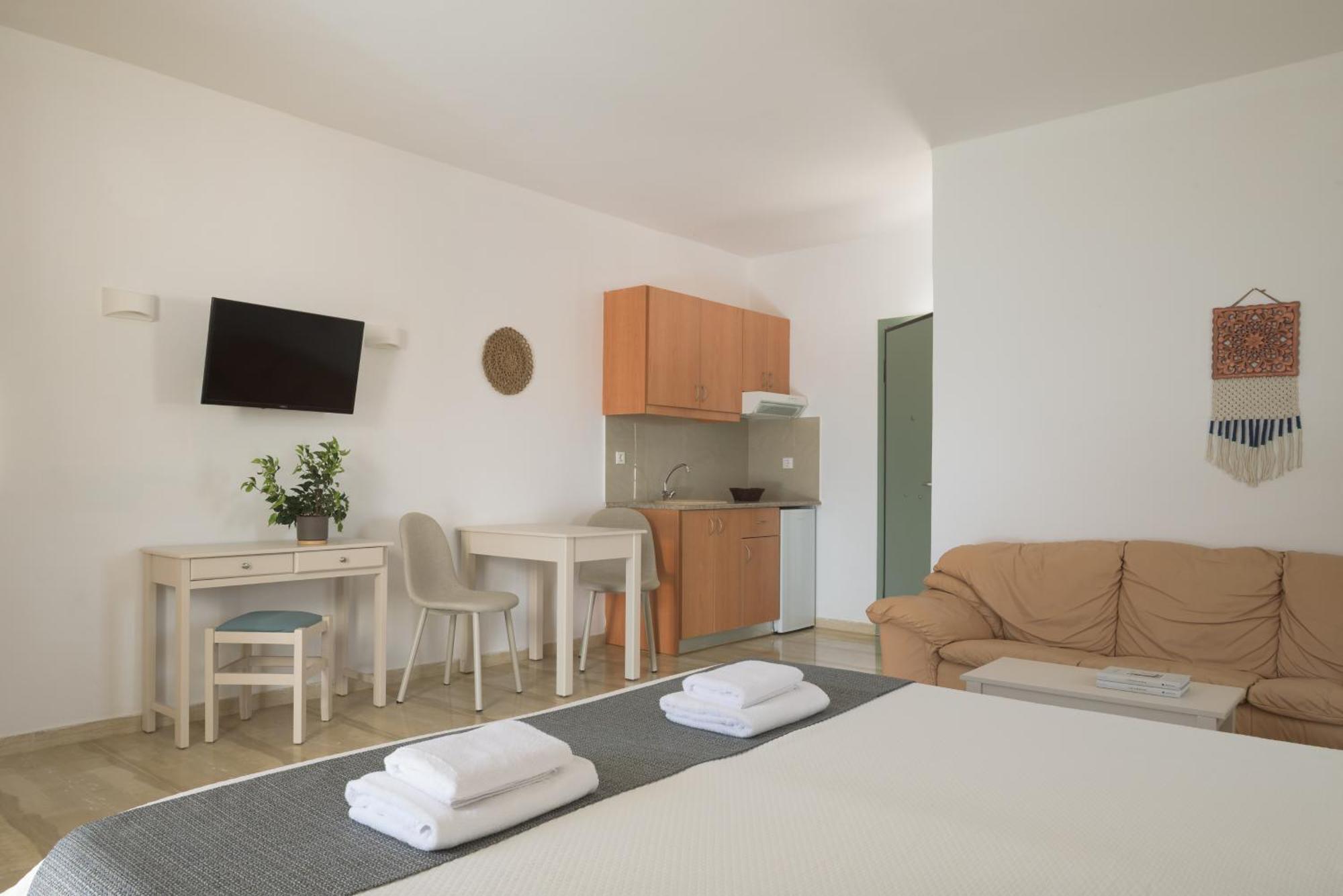 Reina Apartments Georgioupoli Buitenkant foto